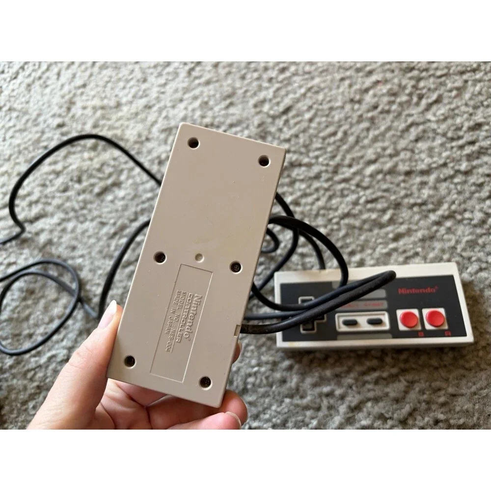 Nintendo NES Controller NES-004 - OEM - Authentic - TESTED & Working ! X2